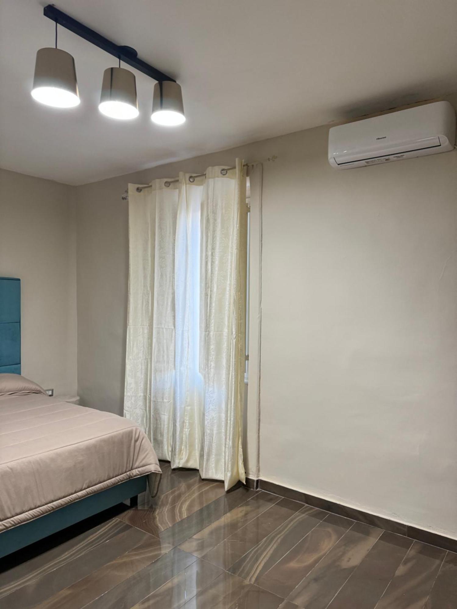 Room Station Giulia Naples Exterior photo