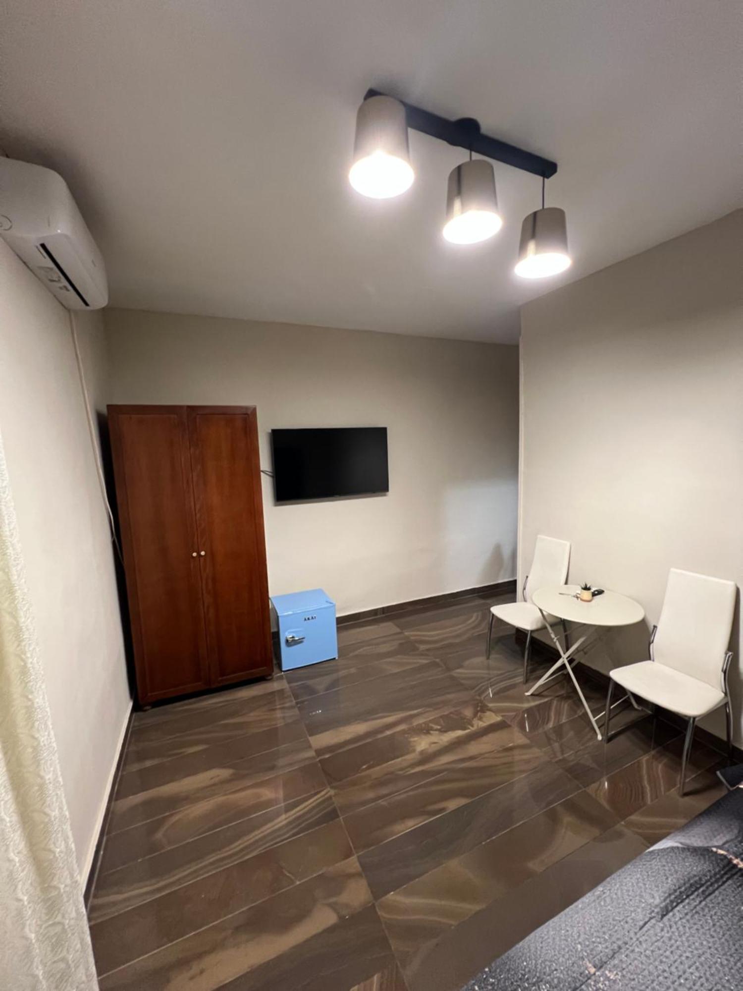 Room Station Giulia Naples Exterior photo